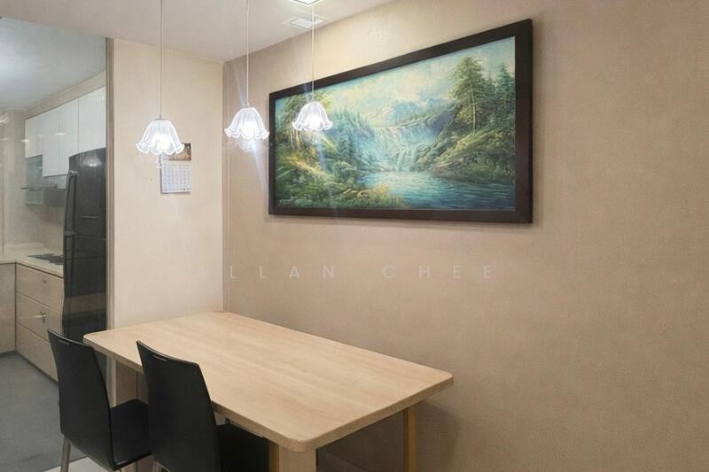 358 Bukit Batok Street 31 HDB Flat For Sale at S$ 513,000 | PropertyGuru Singapore - Dining Room