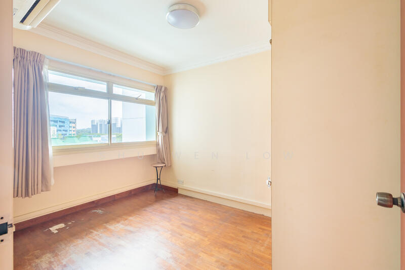 134 Edgedale Plains HDB Flat For Sale at S$ 618,000 | PropertyGuru Singapore - Interior