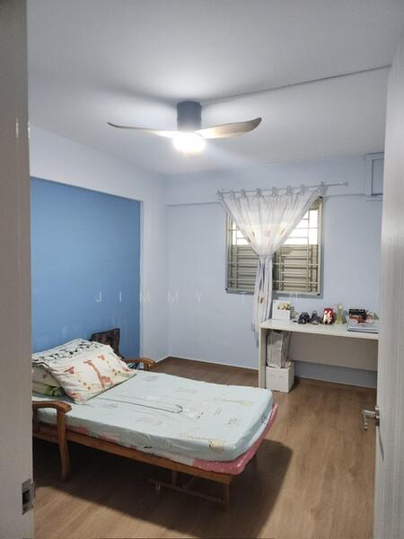 644 Ang Mo Kio Avenue 4 HDB Flat For Sale at S$ 460,000 | PropertyGuru Singapore - Bedroom