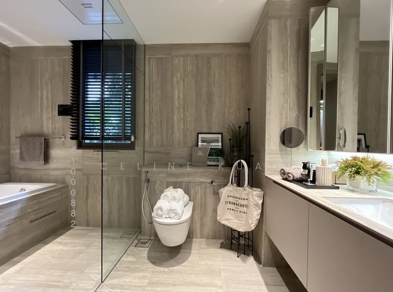 River Modern Condominium For Sale at S$ 4,588,000 | PropertyGuru Singapore - Bathroom