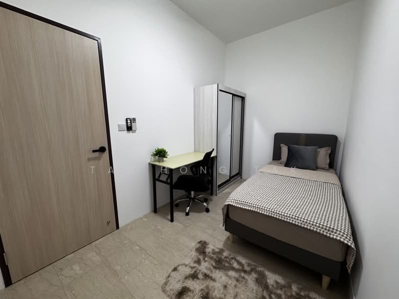Maple Woods, 991 Bukit Timah Road, Room Rental, 100 sqft, Condominium For Rent, by Tan Hong Tak, 500051844 - Bedroom - PropertyGuru.com.sg