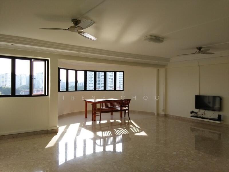 126 Aljunied Road HDB Flat For Sale at S$ 860,000 | PropertyGuru Singapore - Living Room