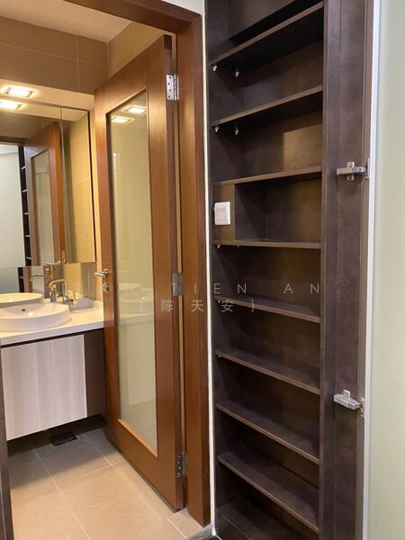 114 Edgefield Plains, 114 Edgefield Plains, 4 Bedrooms, 1,399 sqft, HDB Flat For Rent, by Tan Tien An (陈天安), 500051923 - Master Bathroom - PropertyGuru.com.sg