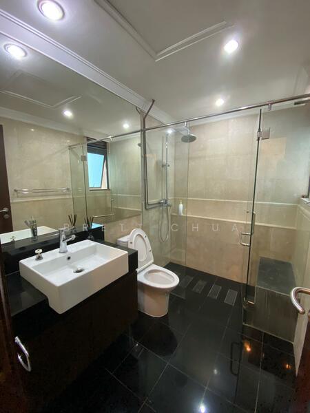 Valley Park, 473 River Valley Road, 1 Bedroom, 775 sqft, Condominium For Rent, by Brett Chua, 500051930 - Bathroom - PropertyGuru.com.sg