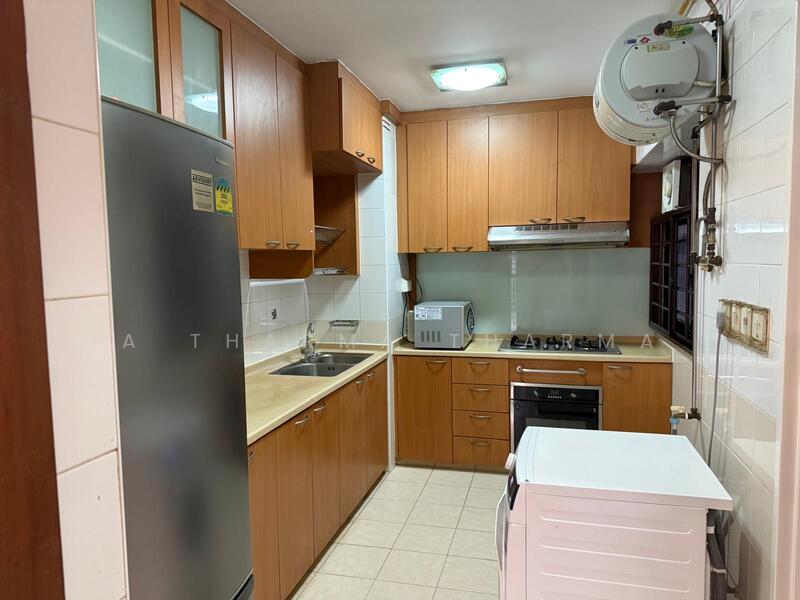 25B Jalan Membina HDB Flat For Sale at S$ 928,000 | PropertyGuru Singapore - Kitchen