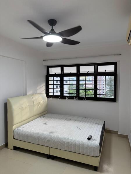 25B Jalan Membina HDB Flat For Sale at S$ 928,000 | PropertyGuru Singapore - Bedroom