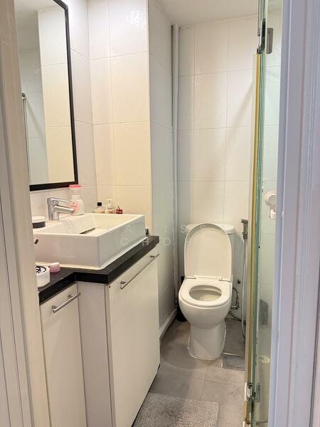 Birmingham Mansions, 130 Thomson Road, Room Rental, 123 sqft, Apartment For Rent, by Clarissa Choh, 500052005 - Bathroom - PropertyGuru.com.sg