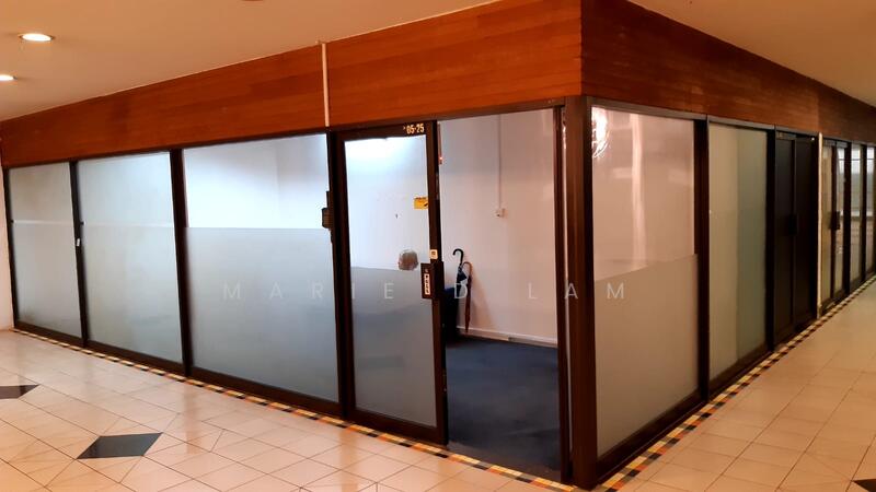 Parklane Shopping Mall, 35 Selegie Road, Beach Road / Bugis / Rochor, 300 sqft, Office For Rent, by Marie D Lam, 500052016 - Corridor - CommercialGuru.com.sg