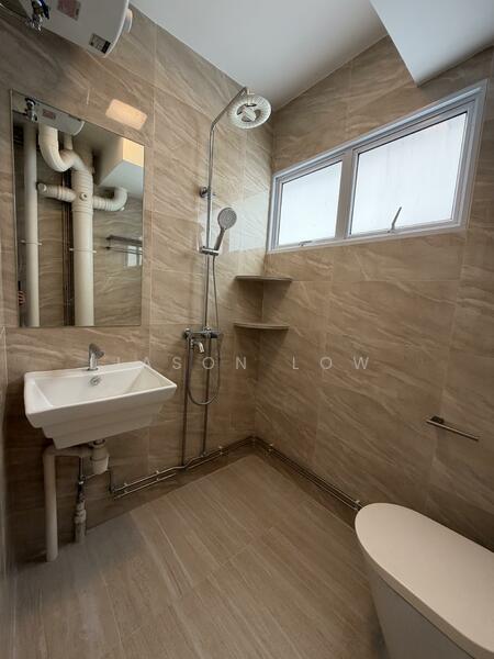 403 Jurong West Street 42, 403 Jurong West Street 42, Room Rental, 80 sqft, HDB Flat For Rent, by Jason Low, 500052038 - Bathroom - PropertyGuru.com.sg