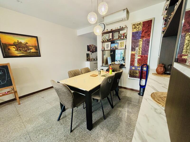 For Rent - The Warren