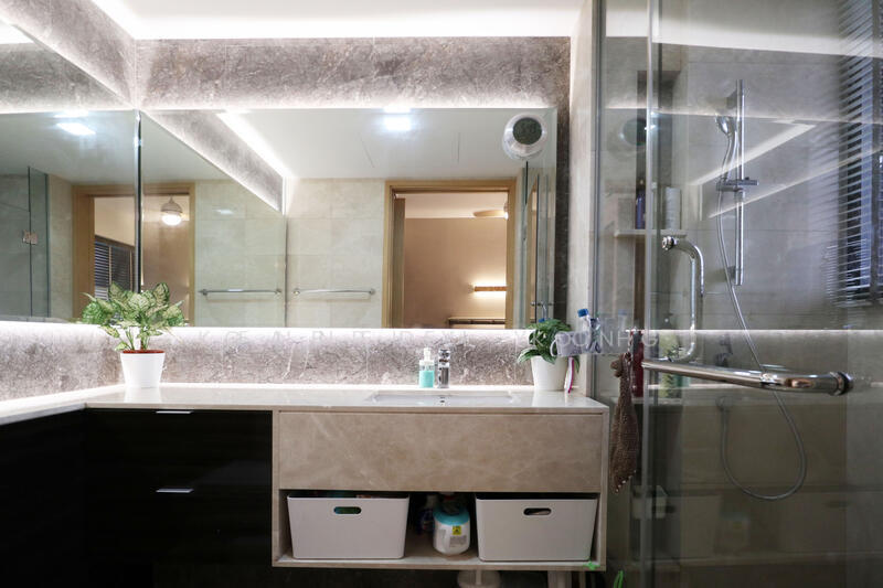 Commonwealth Towers, 230 Commonwealth Avenue, 3 Bedrooms, 904 sqft, Condominium For Rent, by Kennedy Yong, 500052058 - Bathroom - PropertyGuru.com.sg