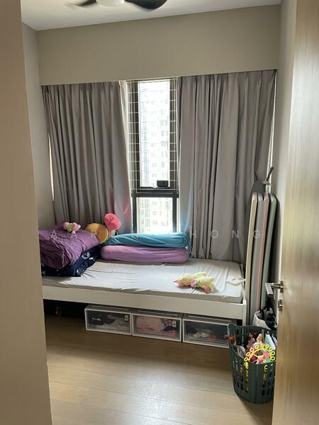 Midwood, 8 Hillview Rise, 3 Bedrooms, 904 sqft, Condominium For Rent, by Aaron Chong, 500052080 - Bedroom - PropertyGuru.com.sg