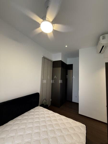 Parc Clematis Cluster House For Sale at S$ 5,300,000 | PropertyGuru Singapore - Master Bedroom at Level 2