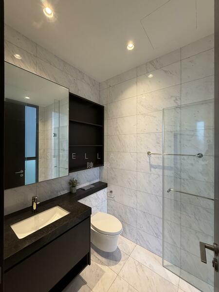 Parc Clematis Cluster House For Sale at S$ 5,300,000 | PropertyGuru Singapore - Bedroom 2 ensuite Bathroom