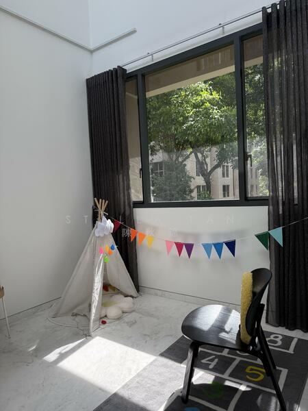 Parc Clematis Cluster House For Sale at S$ 5,300,000 | PropertyGuru Singapore - Family area at Level 2