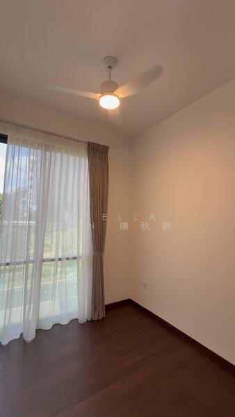 Parc Clematis Cluster House For Sale at S$ 5,300,000 | PropertyGuru Singapore - Bedroom 4 at Level 2