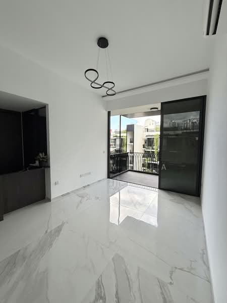 Jervois Mansion, 4 Jervois Close, 4 Bedrooms, 1,539 sqft, Condominium For Rent, by Cindy Sia, 500052086 - Balcony - PropertyGuru.com.sg