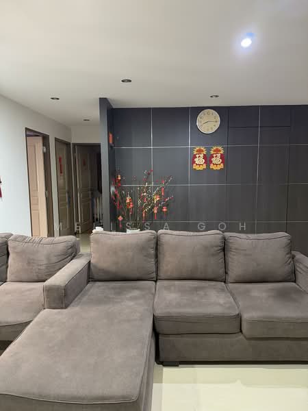 617 Bukit Panjang Ring Road HDB Flat For Sale at S$ 968,000 | PropertyGuru Singapore - Living Room