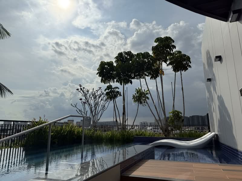 Claydence, 97 Still Road, 2 Bedrooms, 980 sqft, Apartment For Sale, by Teo Jeri, 500052155 - Pool - PropertyGuru.com.sg