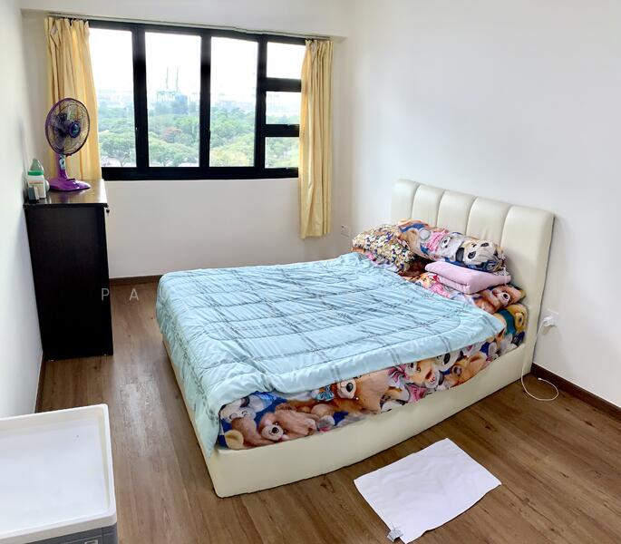 801B West Coast Crescent HDB Flat For Sale at S$ 1,100,000 | PropertyGuru Singapore - Master room