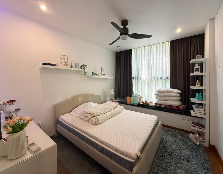 Eleven @ Holland, 11 Holland Link, 5 Bedrooms, 3,735 sqft, Cluster House For Rent, by Gabriel Tan, 500052218 - Level 2 Bed 1 - PropertyGuru.com.sg