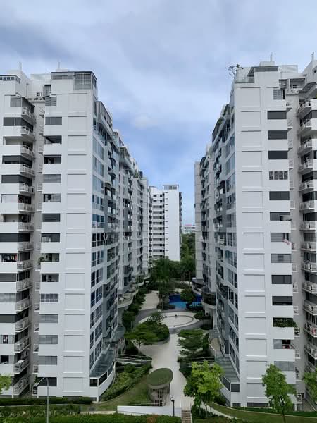 523D Tampines Central 7 HDB Flat For Sale at S$ 838,888 | PropertyGuru Singapore - Exterior