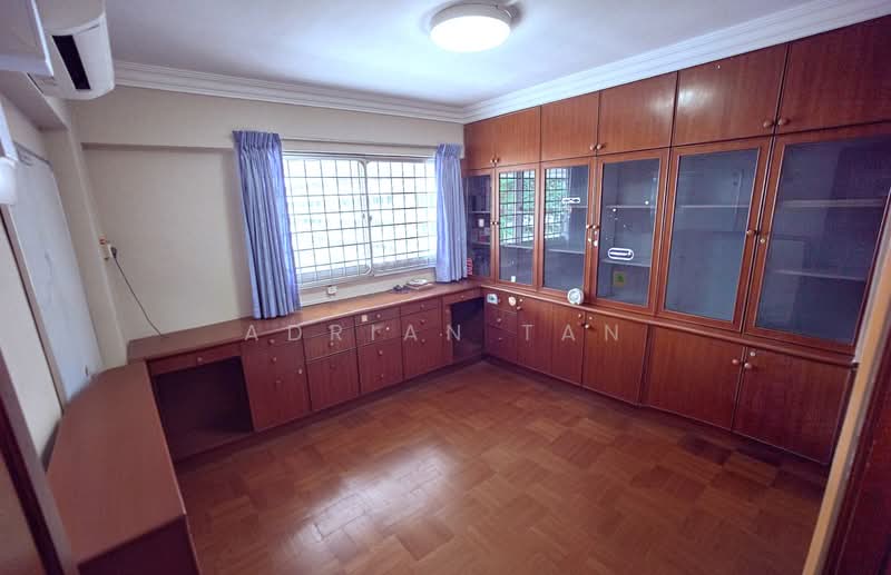 105 Simei Street 1 HDB Flat For Sale at S$ 988,000 | PropertyGuru Singapore - Study