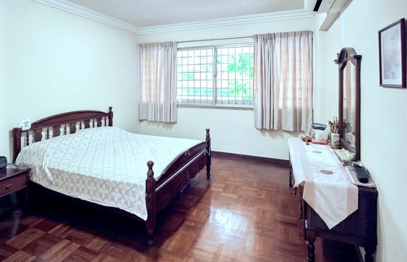 105 Simei Street 1 HDB Flat For Sale at S$ 988,000 | PropertyGuru Singapore - Bedroom