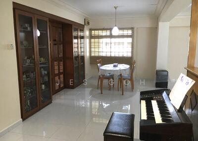 For Sale - 337 Tampines Street 32