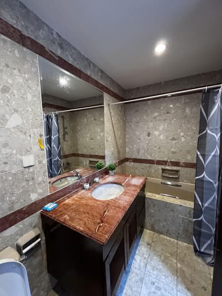 Maple Woods, 985 Bukit Timah Road, Room Rental, 200 sqft, Condominium For Rent, by Tan Hong Tak, 500052258 - Bathroom - PropertyGuru.com.sg