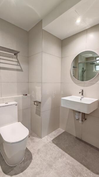Estella Gardens, 21 - 27 Flora Road, 3 Bedrooms, 1,500 sqft, Condominium For Rent, by Aysha Ong Siok Peng, 500052261 - Bathroom - PropertyGuru.com.sg