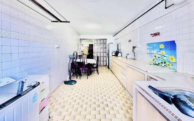 467 Ang Mo Kio Avenue 10 HDB Flat For Sale at S$ 538,000 | PropertyGuru Singapore - Kitchen