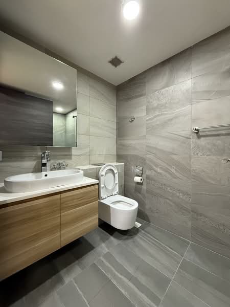 The Poiz Residences, 10 Meyappa Chettiar Road, 1 Bedroom, 420 sqft, Condominium For Rent, by Lincoln Er, 500052294 - Bathroom - PropertyGuru.com.sg