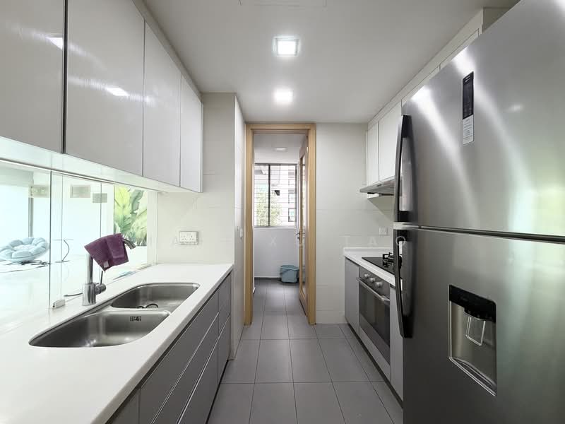 Livia Condominium For Sale at S$ 1,700,000 | PropertyGuru Singapore - Kitchen