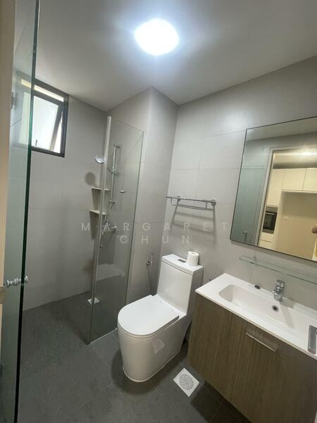 The Amore, 53 Edgedale Plains, 2 Bedrooms, 764 sqft, Executive Condominium For Rent, by Margaret CHUN, 500052315 - Bathroom - PropertyGuru.com.sg