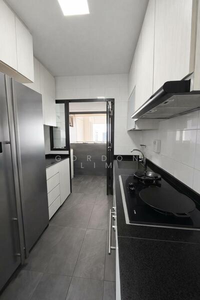 88 Dawson Road HDB Flat For Sale at S$ 1,158,000 | PropertyGuru Singapore - Kitchen