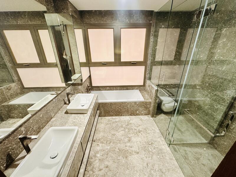 The Giverny Residences Apartment For Sale at S$ 9,566,000 | PropertyGuru Singapore - Bathroom