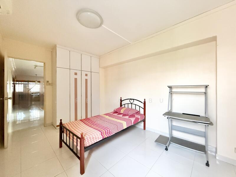 337 Tampines Street 32 HDB Flat For Sale at S$ 950,000 | PropertyGuru Singapore