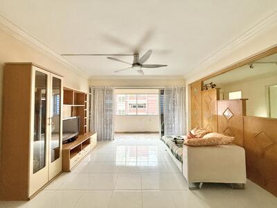 For Sale - 337 Tampines Street 32