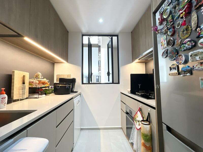 Dairy Farm Residences Condominium For Sale at S$ 1,750,000 | PropertyGuru Singapore - Kitchen