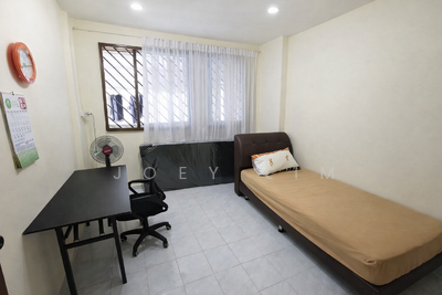 For Rent - 746 Jurong West Street 73