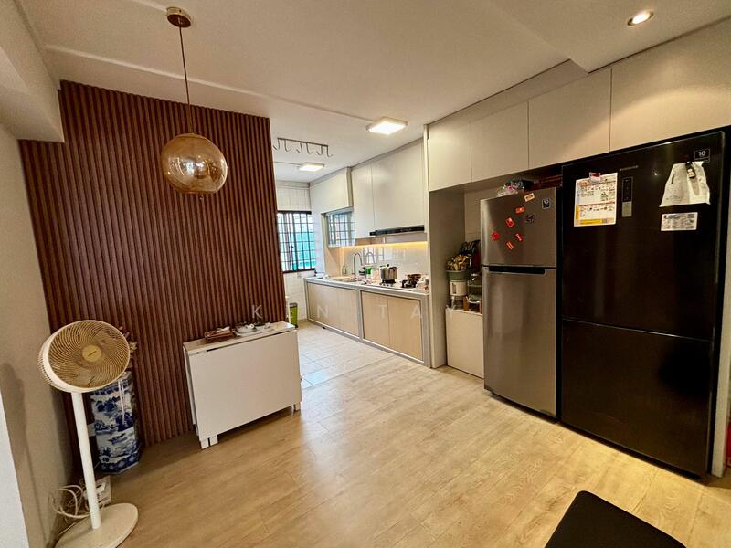 For Sale - 343 Tampines Street 33