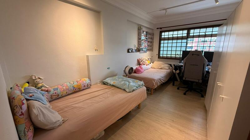 For Sale - 343 Tampines Street 33