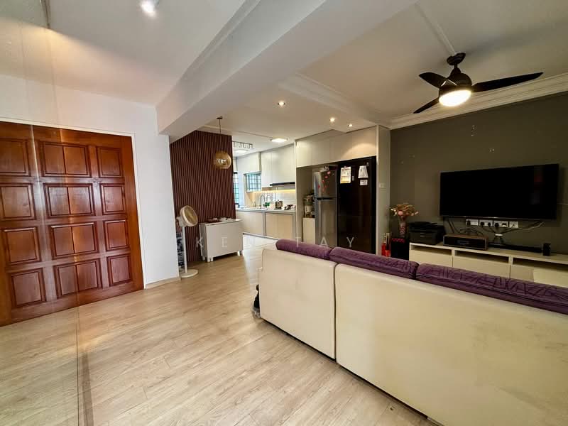 343 Tampines Street 33, 343 Tampines Street 33, 4 Bedrooms, 1,152 sqft, HDB Flat For Sale, by Ken Tay, 500052378 - Living Room - PropertyGuru.com.sg