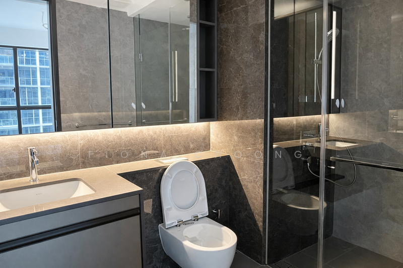 Tembusu Grand, 94 Jalan Tembusu, 2 Bedrooms, 743 sqft, Condominium For Rent, by Fiona Choong, 500052391 - Bathroom - PropertyGuru.com.sg