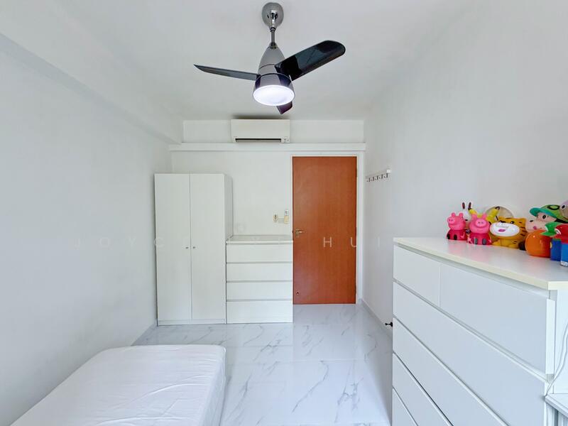 803B Keat Hong Close HDB Flat For Sale at S$ 628,000 | PropertyGuru Singapore - Bedroom