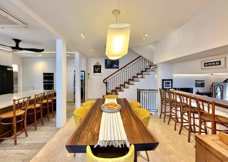 Charming 5+2 Room Corner Terrace near Tao Nan Sch & Marine Terrace MRT Corner Terrace For Sale at S$ 7,680,000 | PropertyGuru Singapore - Kitchen