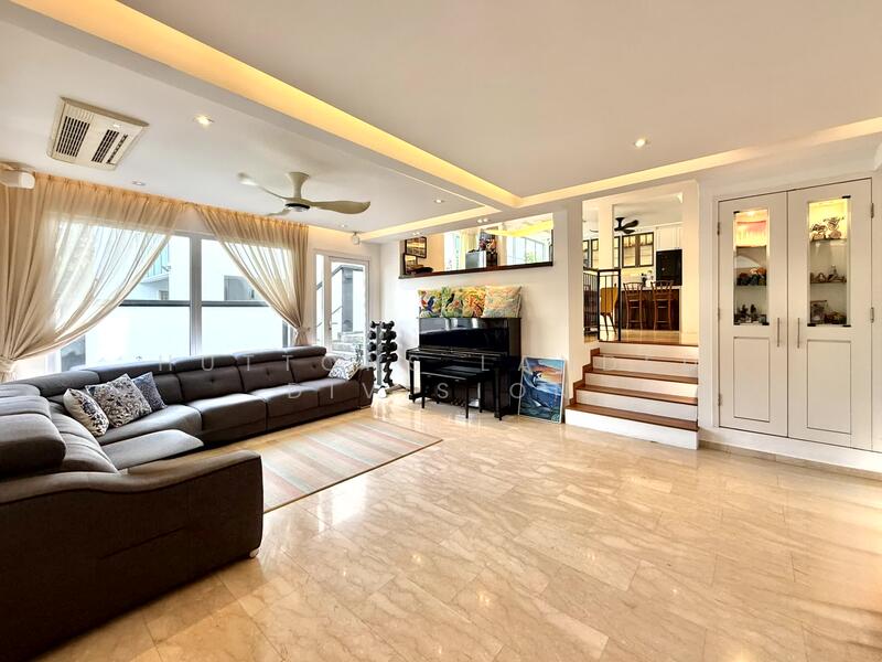 Charming 5+2 Room Corner Terrace near Tao Nan Sch & Marine Terrace MRT Corner Terrace For Sale at S$ 7,680,000 | PropertyGuru Singapore - Living Room