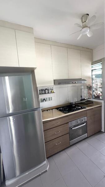 210A Punggol Place HDB Flat For Sale at S$ 590,000 | PropertyGuru Singapore - Kitchen