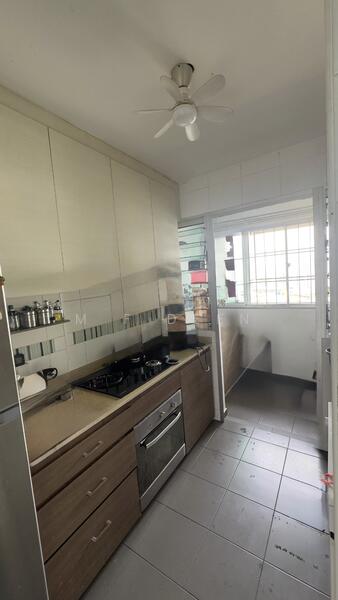 210A Punggol Place HDB Flat For Sale at S$ 590,000 | PropertyGuru Singapore - Kitchen